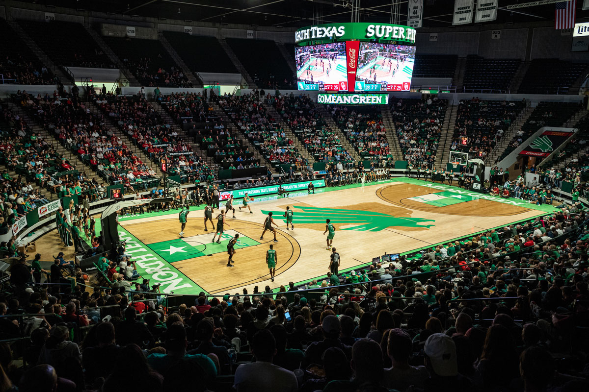 unt basketball game
